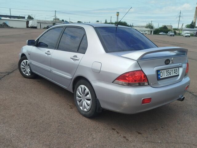 Серый Мицубиси Лансер, объемом двигателя 1.6 л и пробегом 250 тыс. км за 3600 $, фото 4 на Automoto.ua