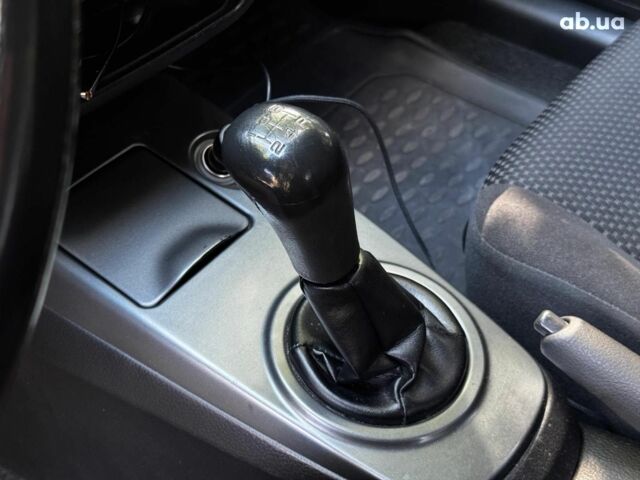 Мицубиси Лансер 2005 в Киеве на Automoto.ua Серый Мицубиси Лансер, объемом двигателя 1.6 л и пробегом 196 тыс. км за 4490 $, фото 18 на Automoto.ua