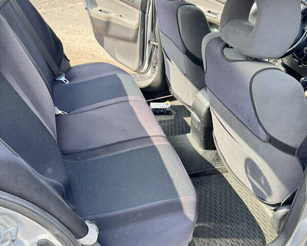 Серый Мицубиси Лансер, объемом двигателя 1.58 л и пробегом 292 тыс. км за 4500 $, фото 31 на Automoto.ua