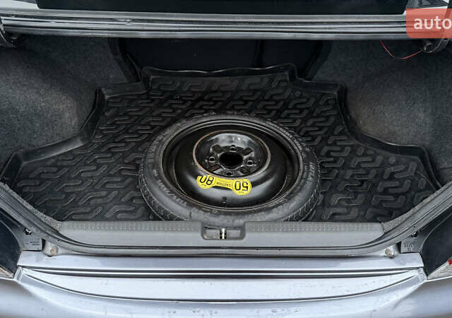 Серый Мицубиси Лансер, объемом двигателя 1.58 л и пробегом 224 тыс. км за 3499 $, фото 8 на Automoto.ua