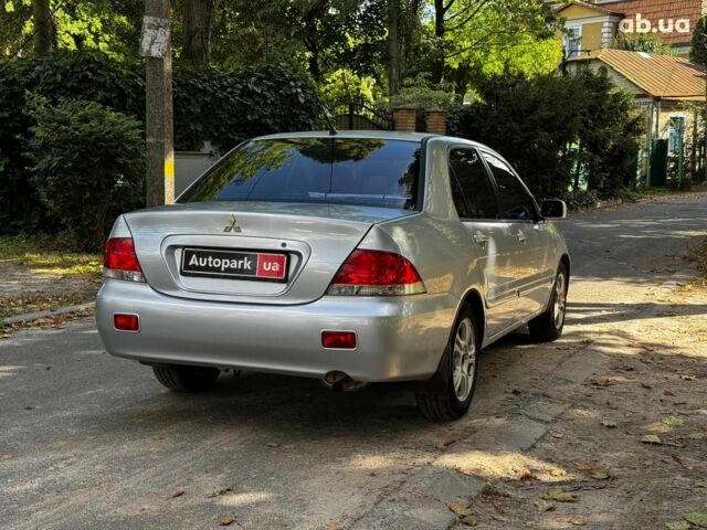 Мицубиси Лансер 2005 в Киеве на Automoto.ua Серый Мицубиси Лансер, объемом двигателя 1.6 л и пробегом 196 тыс. км за 4490 $, фото 6 на Automoto.ua