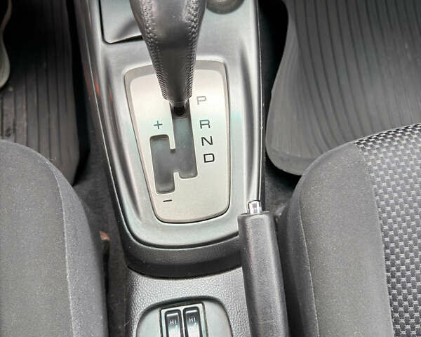 Міцубісі Lancer 2006 у Житомирі на Automoto.ua Сірий Міцубісі Lancer, об'ємом двигуна 1.58 л та пробігом 195 тис. км за 4999 $, фото 17 на Automoto.ua