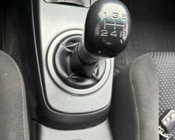 Серый Мицубиси Лансер, объемом двигателя 1.6 л и пробегом 242 тыс. км за 4300 $, фото 21 на Automoto.ua