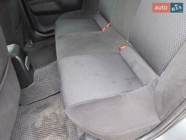 Серый Мицубиси Лансер, объемом двигателя 1.58 л и пробегом 300 тыс. км за 3600 $, фото 10 на Automoto.ua