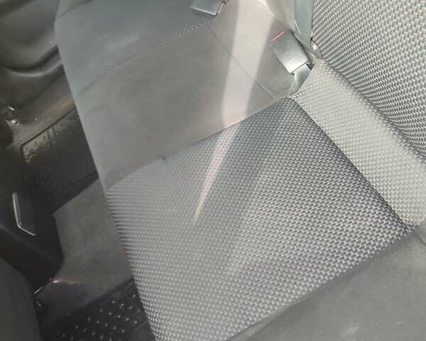 Сірий Міцубісі Lancer, об'ємом двигуна 1.6 л та пробігом 242 тис. км за 4900 $, фото 16 на Automoto.ua