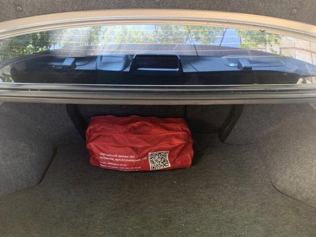 Серый Мицубиси Лансер, объемом двигателя 1.6 л и пробегом 140 тыс. км за 5000 $, фото 7 на Automoto.ua