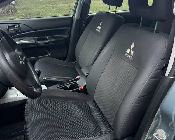 Сірий Міцубісі Lancer, об'ємом двигуна 1.6 л та пробігом 240 тис. км за 3000 $, фото 17 на Automoto.ua