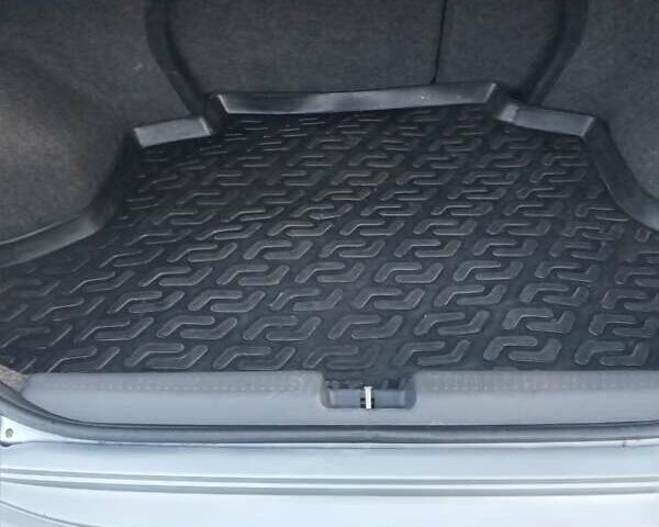 Мицубиси Лансер 2006 в Каменское - Днепродзержинск на Automoto.ua Серый Мицубиси Лансер, объемом двигателя 1.58 л и пробегом 238 тыс. км за 5400 $, фото 17 на Automoto.ua