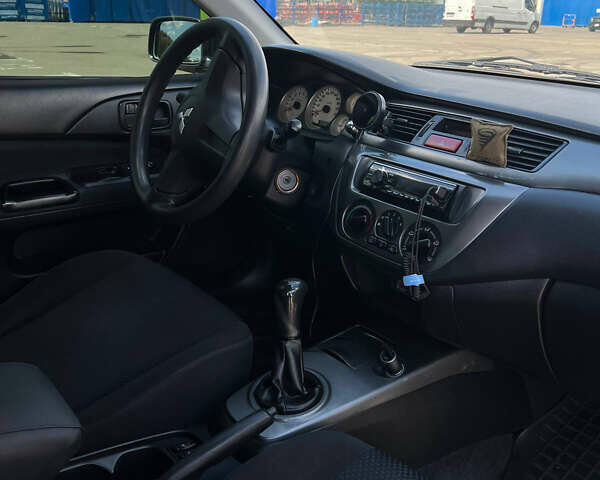 Сірий Міцубісі Lancer, об'ємом двигуна 1.6 л та пробігом 223 тис. км за 4500 $, фото 7 на Automoto.ua