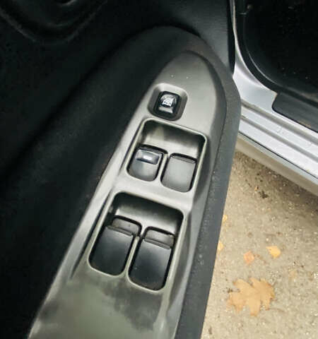 Серый Мицубиси Лансер, объемом двигателя 1.6 л и пробегом 253 тыс. км за 2850 $, фото 15 на Automoto.ua