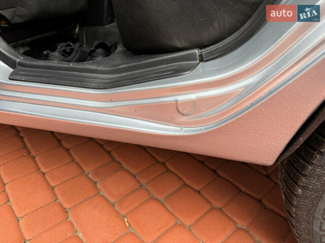 Серый Мицубиси Лансер, объемом двигателя 1.6 л и пробегом 242 тыс. км за 4300 $, фото 16 на Automoto.ua