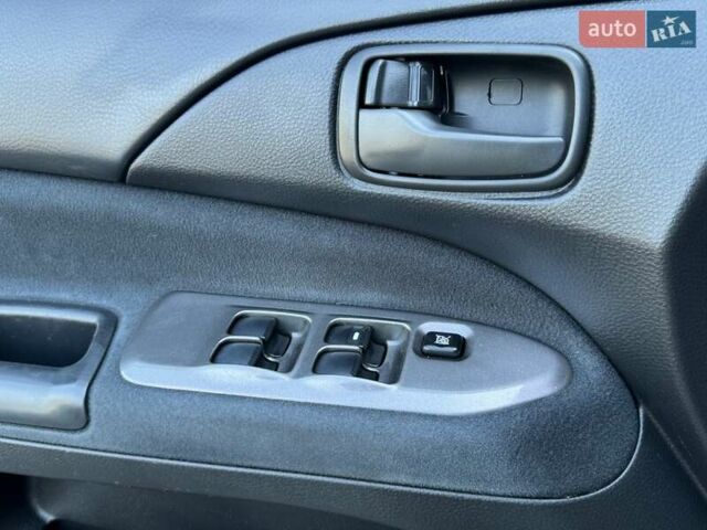 Серый Мицубиси Лансер, объемом двигателя 0 л и пробегом 182 тыс. км за 6500 $, фото 11 на Automoto.ua