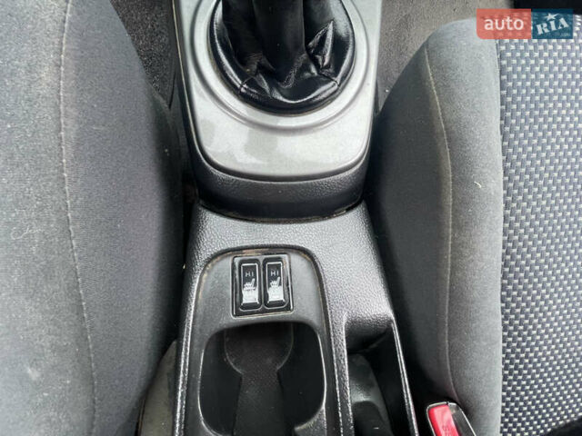 Сірий Міцубісі Lancer, об'ємом двигуна 1.58 л та пробігом 162 тис. км за 4650 $, фото 16 на Automoto.ua