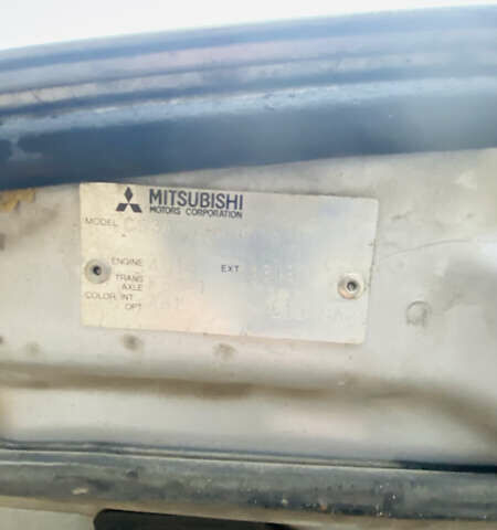 Серый Мицубиси Лансер, объемом двигателя 1.6 л и пробегом 253 тыс. км за 2850 $, фото 17 на Automoto.ua