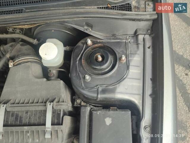 Сірий Міцубісі Lancer, об'ємом двигуна 1.6 л та пробігом 242 тис. км за 4900 $, фото 42 на Automoto.ua
