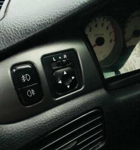 Серый Мицубиси Лансер, объемом двигателя 1.6 л и пробегом 253 тыс. км за 2850 $, фото 19 на Automoto.ua