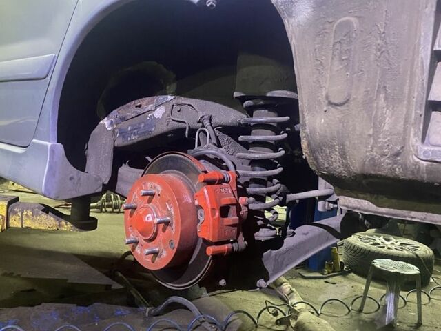 Серый Мицубиси Лансер, объемом двигателя 2 л и пробегом 256 тыс. км за 7000 $, фото 19 на Automoto.ua