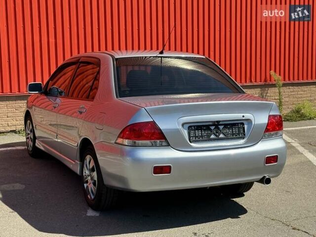 Серый Мицубиси Лансер, объемом двигателя 0 л и пробегом 182 тыс. км за 6500 $, фото 5 на Automoto.ua