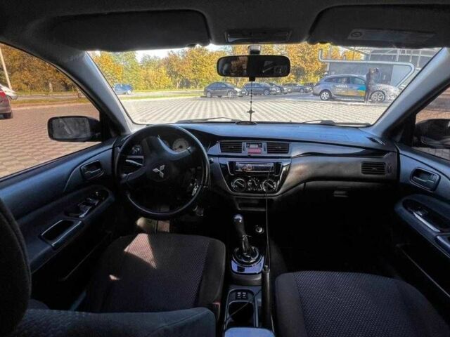Сірий Міцубісі Lancer, об'ємом двигуна 0 л та пробігом 279 тис. км за 3700 $, фото 7 на Automoto.ua