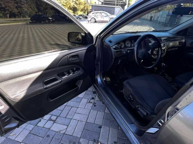 Сірий Міцубісі Lancer, об'ємом двигуна 0 л та пробігом 279 тис. км за 3700 $, фото 10 на Automoto.ua
