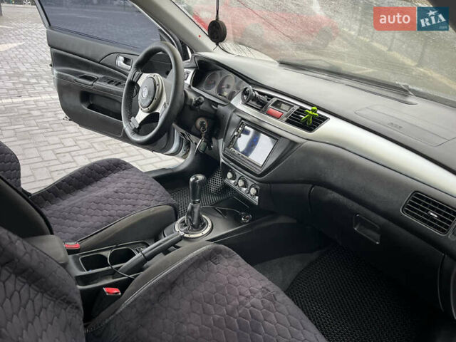 Сірий Міцубісі Lancer, об'ємом двигуна 2 л та пробігом 187 тис. км за 4500 $, фото 18 на Automoto.ua