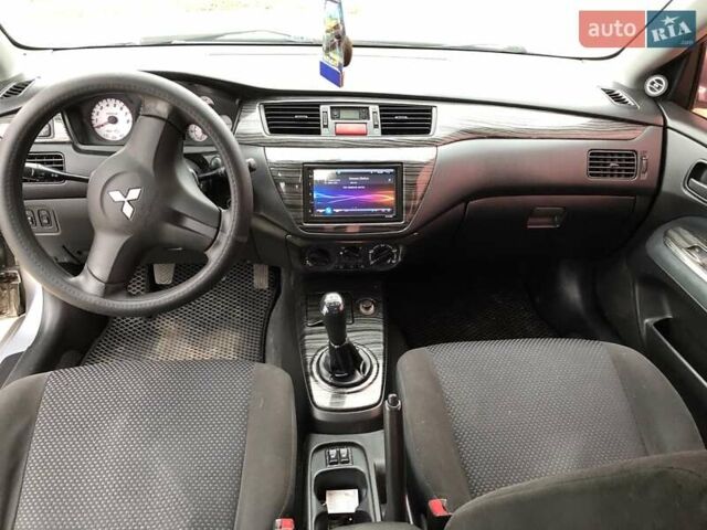 Міцубісі Lancer 2006 у Новой Одессе на Automoto.ua Сірий Міцубісі Lancer, об'ємом двигуна 1.6 л та пробігом 154 тис. км за 4200 $, фото 3 на Automoto.ua