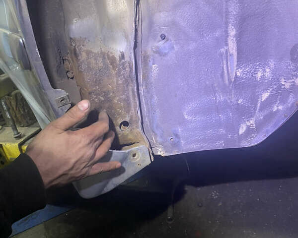 Серый Мицубиси Лансер, объемом двигателя 2 л и пробегом 256 тыс. км за 7000 $, фото 17 на Automoto.ua