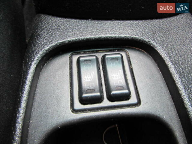 Серый Мицубиси Лансер, объемом двигателя 1.58 л и пробегом 300 тыс. км за 3600 $, фото 24 на Automoto.ua