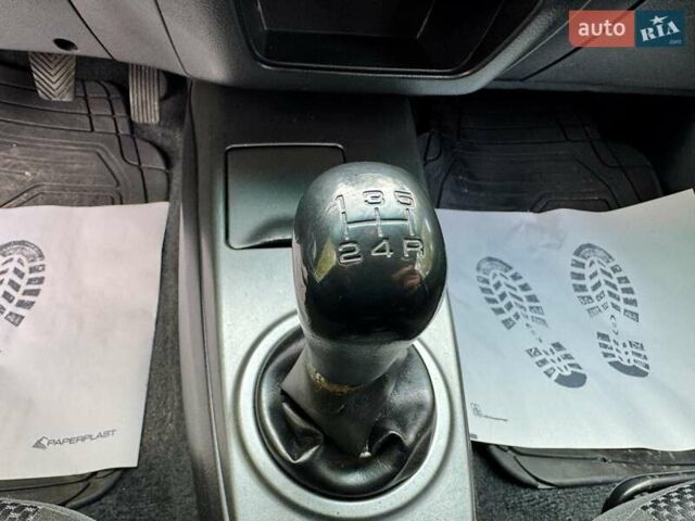 Сірий Міцубісі Lancer, об'ємом двигуна 1.58 л та пробігом 138 тис. км за 4990 $, фото 29 на Automoto.ua