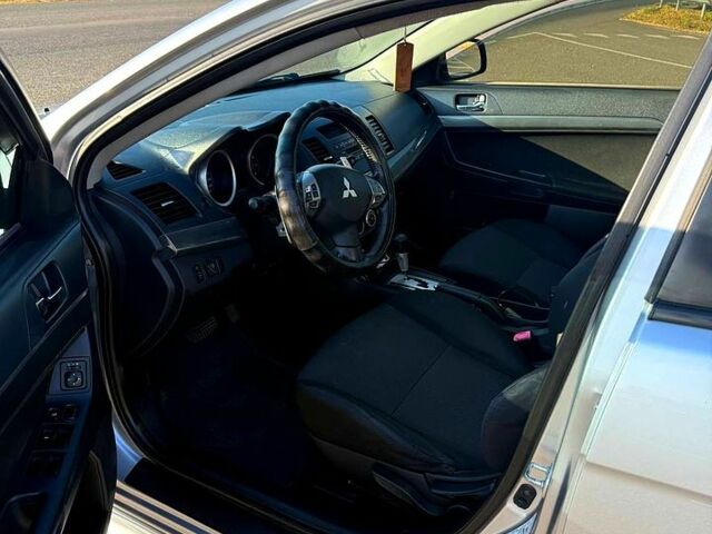 Сірий Міцубісі Lancer, об'ємом двигуна 2 л та пробігом 288 тис. км за 5200 $, фото 5 на Automoto.ua