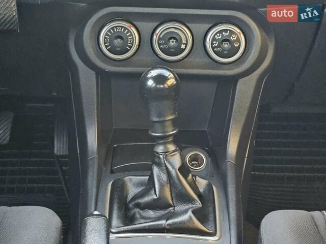 Серый Мицубиси Лансер, объемом двигателя 2 л и пробегом 282 тыс. км за 5450 $, фото 53 на Automoto.ua