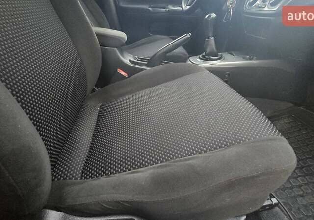 Сірий Міцубісі Lancer, об'ємом двигуна 1.6 л та пробігом 213 тис. км за 3600 $, фото 37 на Automoto.ua