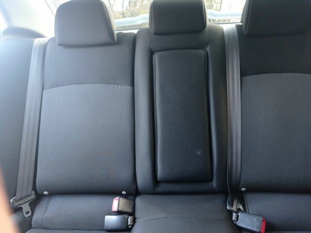 Серый Мицубиси Лансер, объемом двигателя 2 л и пробегом 180 тыс. км за 5800 $, фото 10 на Automoto.ua