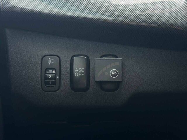 Серый Мицубиси Лансер, объемом двигателя 2 л и пробегом 207 тыс. км за 5800 $, фото 21 на Automoto.ua