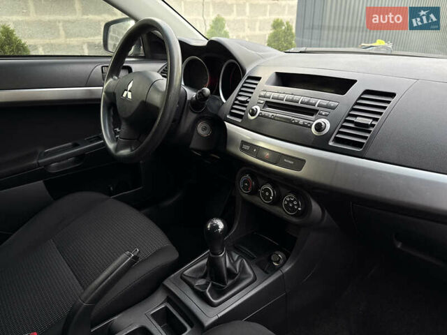 Міцубісі Lancer 2007 у Житомирі на Automoto.ua Сірий Міцубісі Lancer, об'ємом двигуна 1.5 л та пробігом 195 тис. км за 5700 $, фото 37 на Automoto.ua