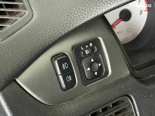 Серый Мицубиси Лансер, объемом двигателя 1.6 л и пробегом 174 тыс. км за 5990 $, фото 14 на Automoto.ua