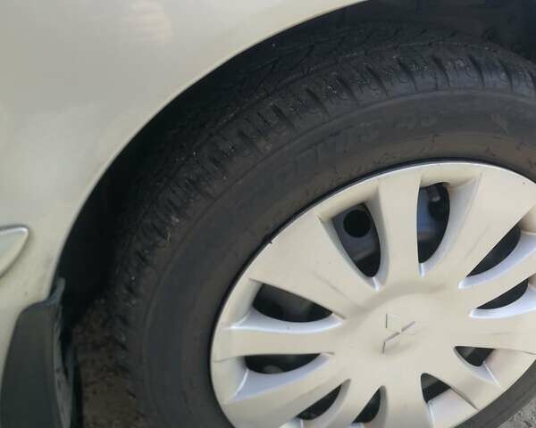 Сірий Міцубісі Lancer, об'ємом двигуна 1.6 л та пробігом 142 тис. км за 4700 $, фото 9 на Automoto.ua