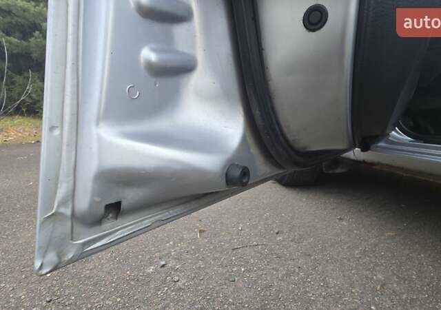 Сірий Міцубісі Lancer, об'ємом двигуна 1.6 л та пробігом 213 тис. км за 3600 $, фото 33 на Automoto.ua