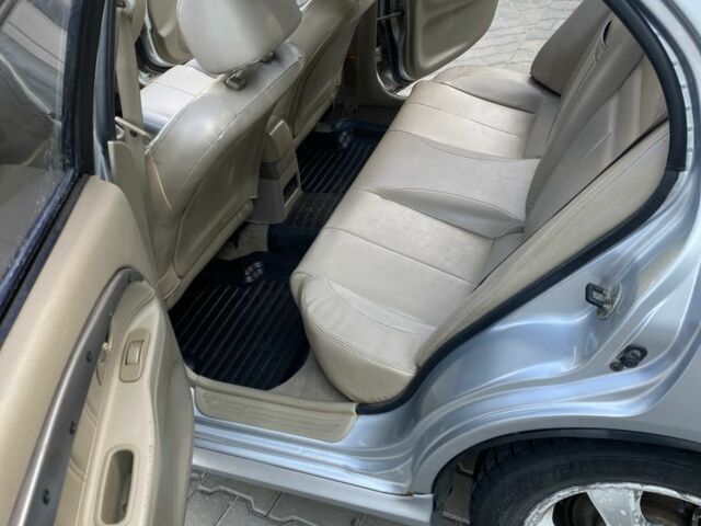 Сірий Міцубісі Lancer, об'ємом двигуна 1.6 л та пробігом 320 тис. км за 2700 $, фото 7 на Automoto.ua