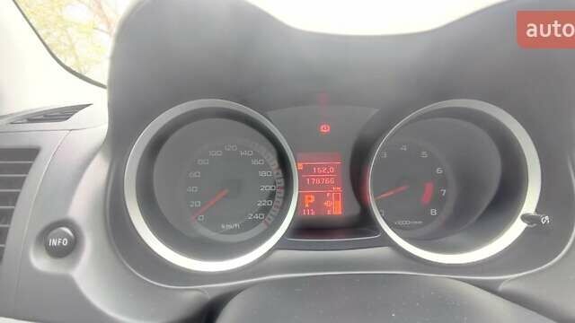 Сірий Міцубісі Lancer, об'ємом двигуна 2 л та пробігом 179 тис. км за 7700 $, фото 4 на Automoto.ua