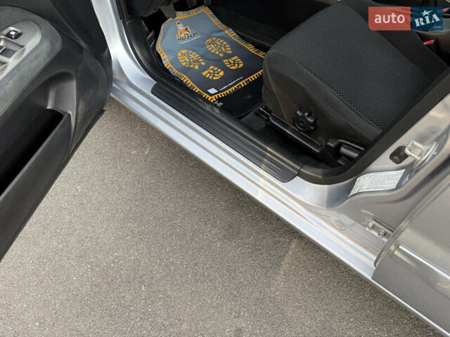 Серый Мицубиси Лансер, объемом двигателя 1.3 л и пробегом 160 тыс. км за 5555 $, фото 34 на Automoto.ua