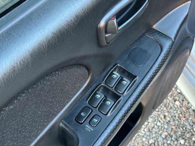 Серый Мицубиси Лансер, объемом двигателя 1.6 л и пробегом 280 тыс. км за 4600 $, фото 20 на Automoto.ua