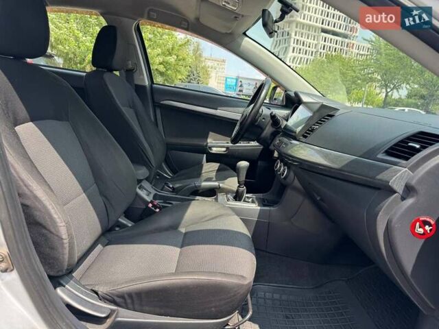 Сірий Міцубісі Lancer, об'ємом двигуна 2 л та пробігом 149 тис. км за 6798 $, фото 18 на Automoto.ua