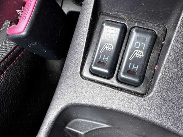 Сірий Міцубісі Lancer, об'ємом двигуна 2 л та пробігом 150 тис. км за 6700 $, фото 17 на Automoto.ua