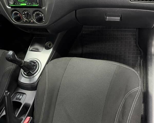 Серый Мицубиси Лансер, объемом двигателя 1.58 л и пробегом 271 тыс. км за 4200 $, фото 22 на Automoto.ua