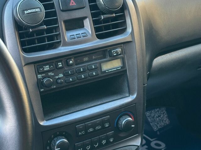 Серый Мицубиси Лансер, объемом двигателя 1.6 л и пробегом 280 тыс. км за 4600 $, фото 23 на Automoto.ua