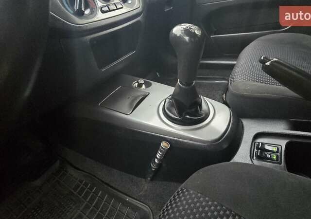 Сірий Міцубісі Lancer, об'ємом двигуна 1.6 л та пробігом 213 тис. км за 3600 $, фото 23 на Automoto.ua