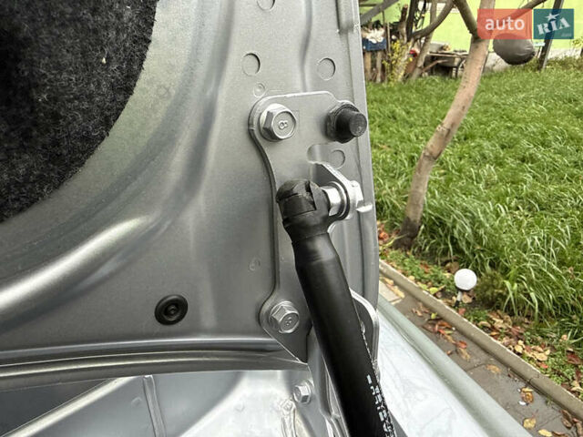 Міцубісі Lancer 2007 у Житомирі на Automoto.ua Сірий Міцубісі Lancer, об'ємом двигуна 1.5 л та пробігом 195 тис. км за 5700 $, фото 89 на Automoto.ua