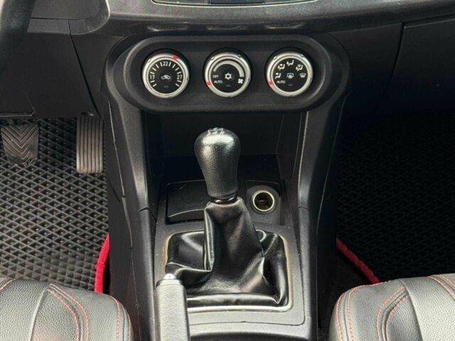 Серый Мицубиси Лансер, объемом двигателя 2 л и пробегом 207 тыс. км за 5800 $, фото 18 на Automoto.ua