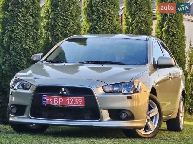 Серый Мицубиси Лансер, объемом двигателя 2 л и пробегом 282 тыс. км за 5450 $, фото 1 на Automoto.ua
